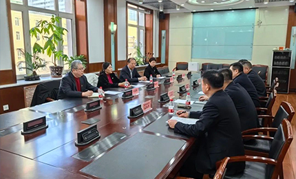 k8凯发·天生赢家董事长胡晓萍、总裁芦传有赴黑龙江省药品监督管理局座谈交流